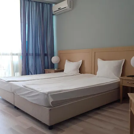 двустаен в Apartamento *