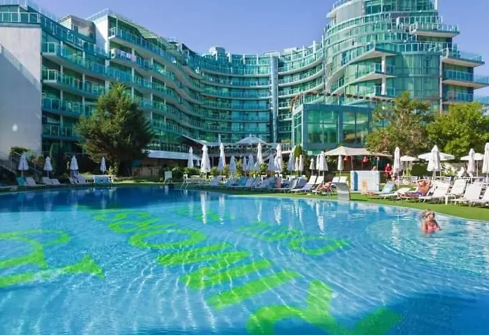 Апартаменты двустаен в *