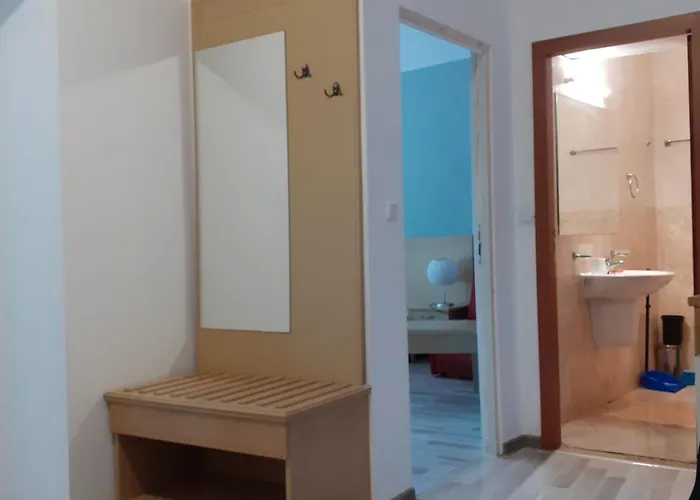 двустаен в Lägenhet *