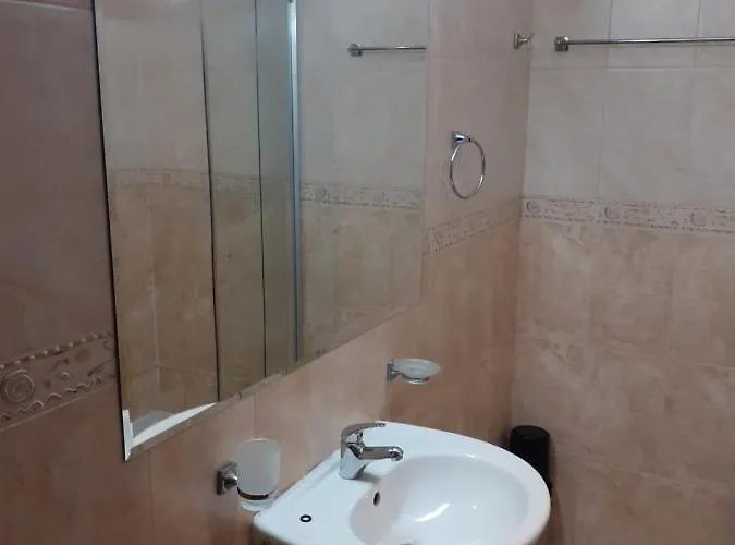 Апартамент двустаен в *